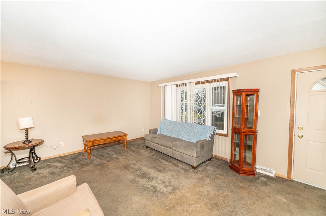 33072 Edward Avenue Eastlake OH 44095