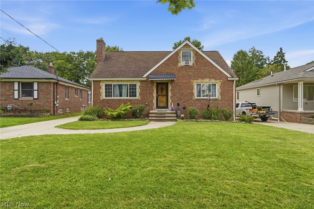 5996 Edgehill Drive Parma Heights OH 44130