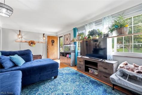 5996 Edgehill Drive Parma Heights OH 44130