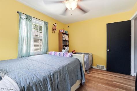5996 Edgehill Drive Parma Heights OH 44130