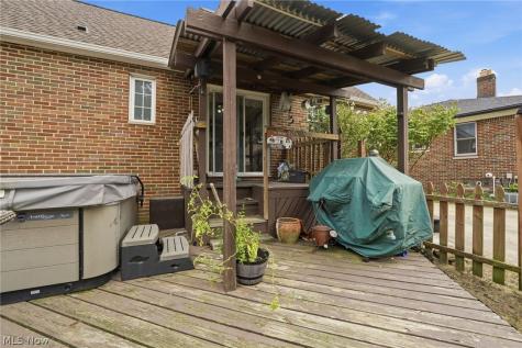 5996 Edgehill Drive Parma Heights OH 44130