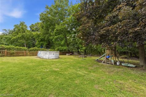 5996 Edgehill Drive Parma Heights OH 44130