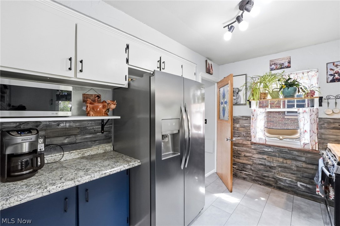 5996 Edgehill Drive Parma Heights OH 44130