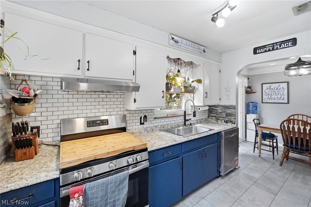 5996 Edgehill Drive Parma Heights OH 44130