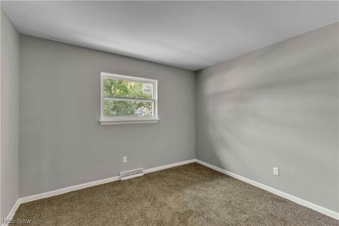 2703 Crehore Street Lorain OH 44052