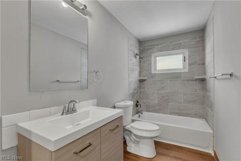 2703 Crehore Street Lorain OH 44052