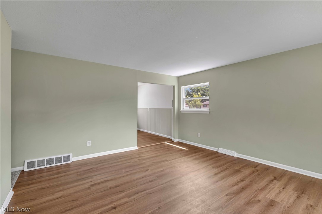 2703 Crehore Street Lorain OH 44052