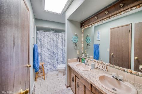 321 Perry Road Tallmadge OH 44278