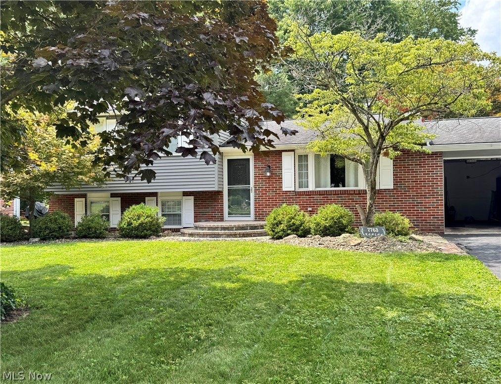 7763 Raglan Drive NE Warren OH 44484