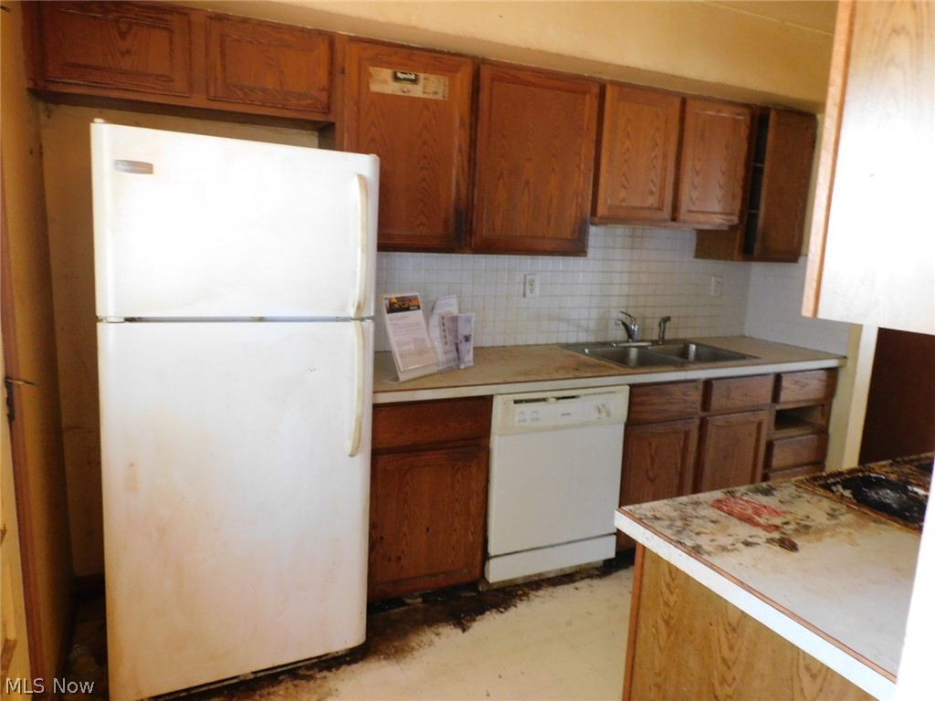 1361 E 28th Street Ashtabula OH 44004