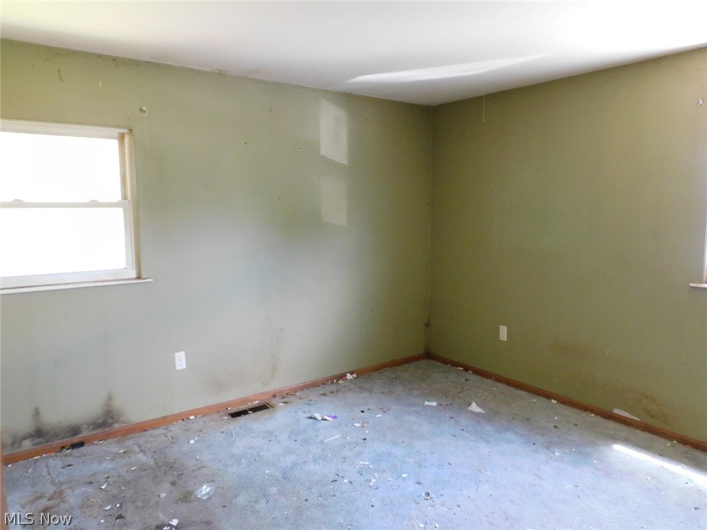 1361 E 28th Street Ashtabula OH 44004