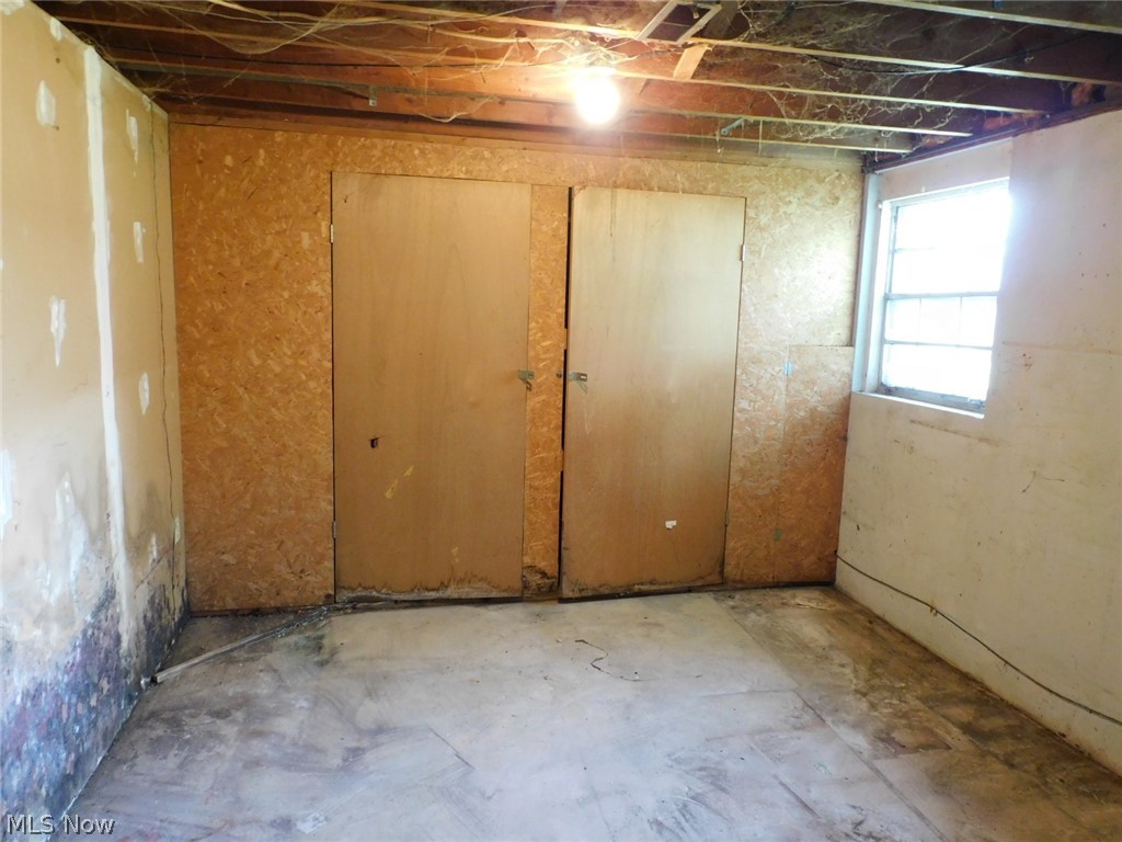 1361 E 28th Street Ashtabula OH 44004