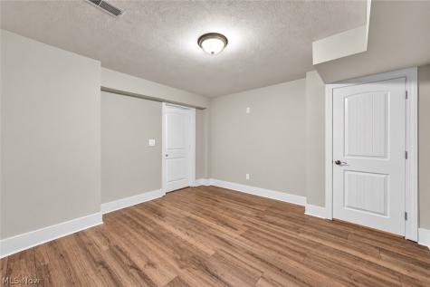 17400 Creekside Street Lagrange OH 44050