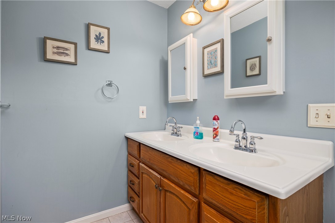 2180 Claus Road Vermilion OH 44089