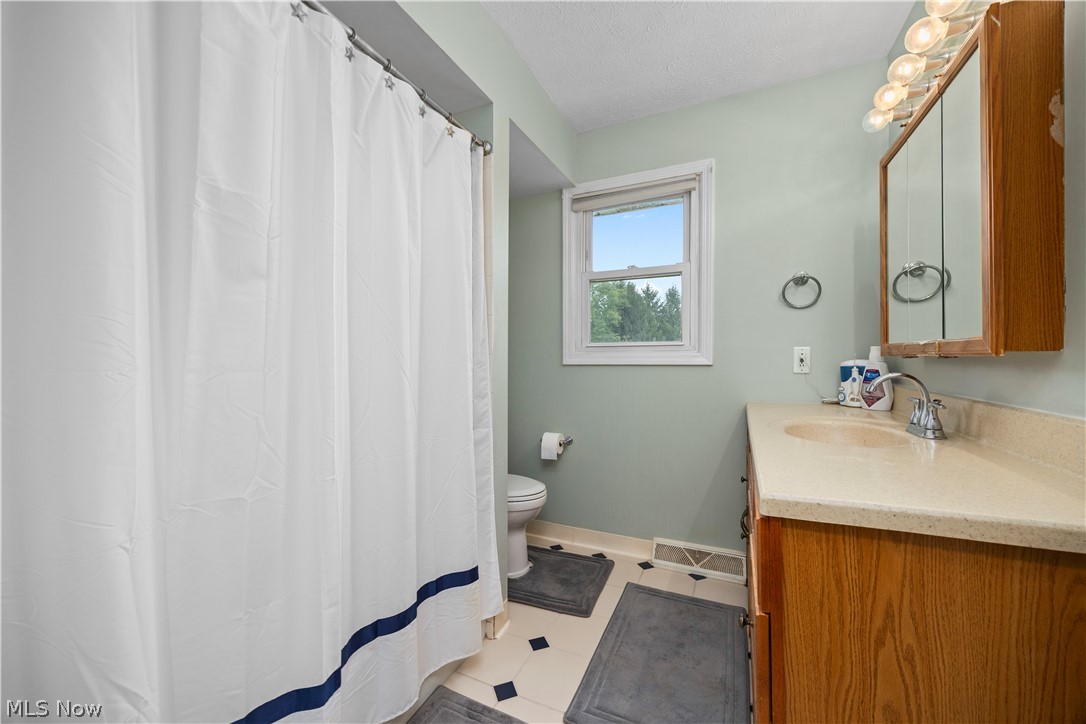 2180 Claus Road Vermilion OH 44089