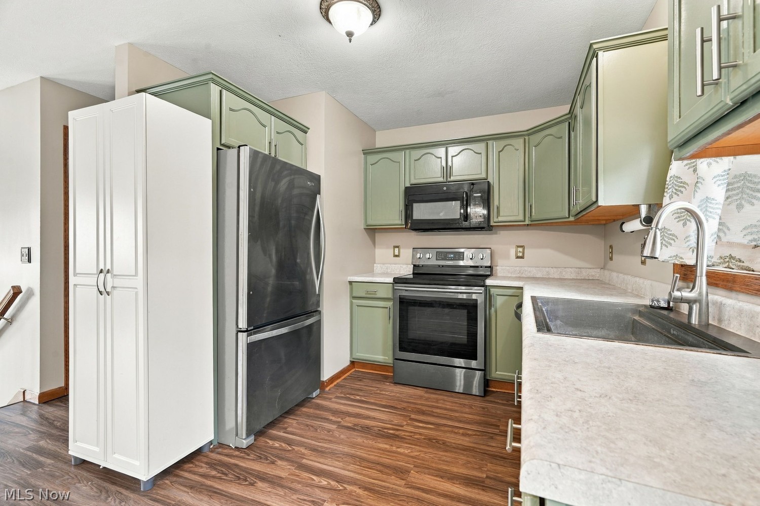 1456 Overlook Avenue SW Massillon OH 44647