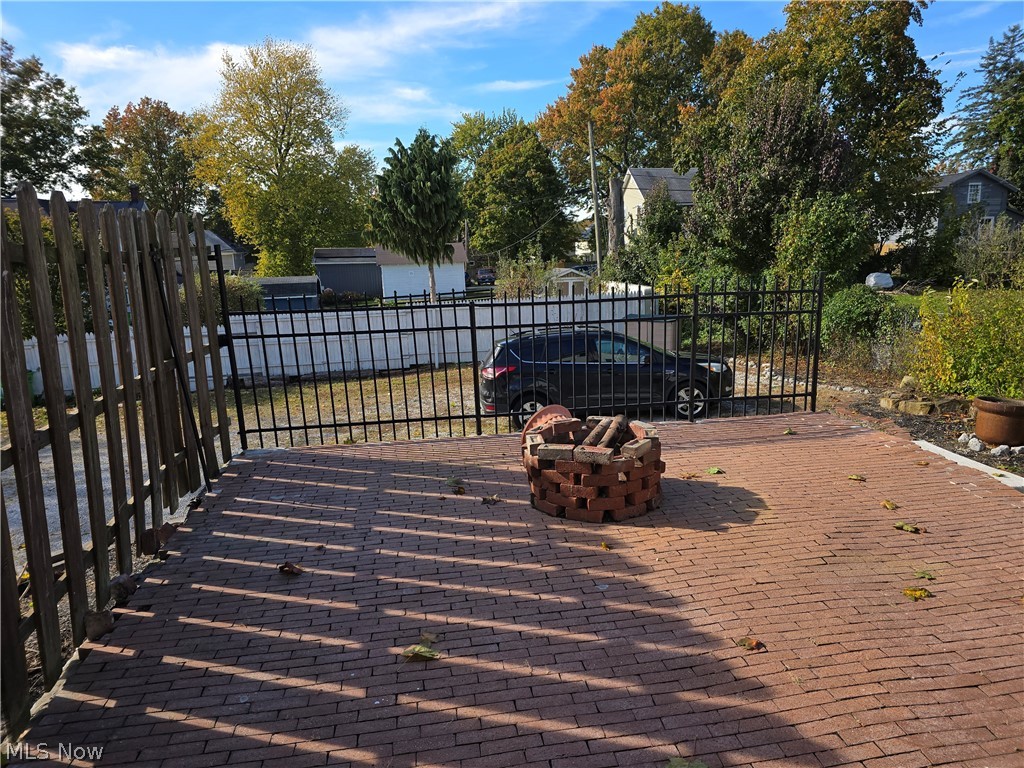 708 N Bever Street Wooster OH 44691