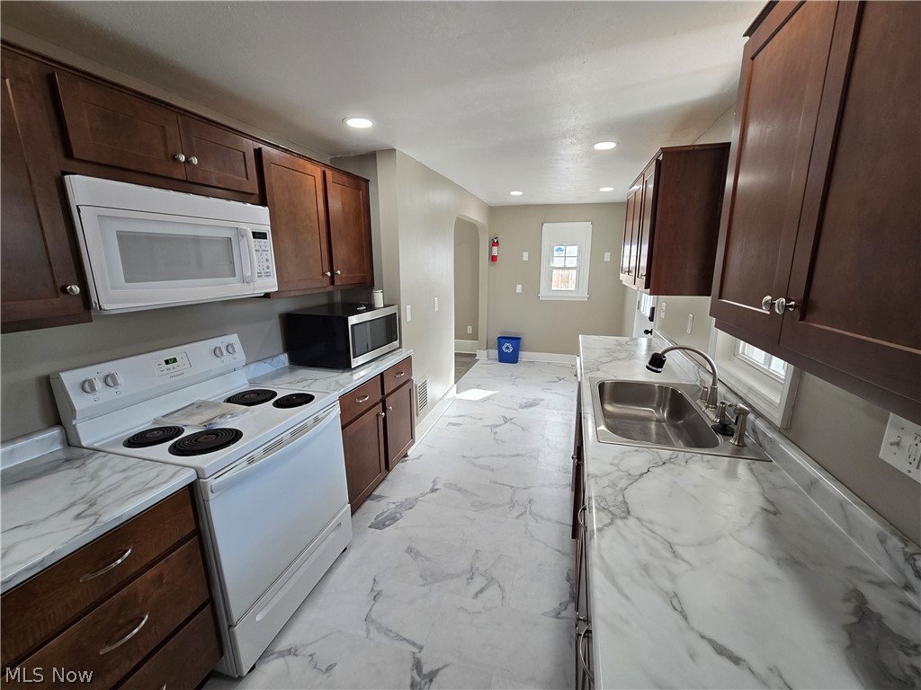 708 N Bever Street Wooster OH 44691
