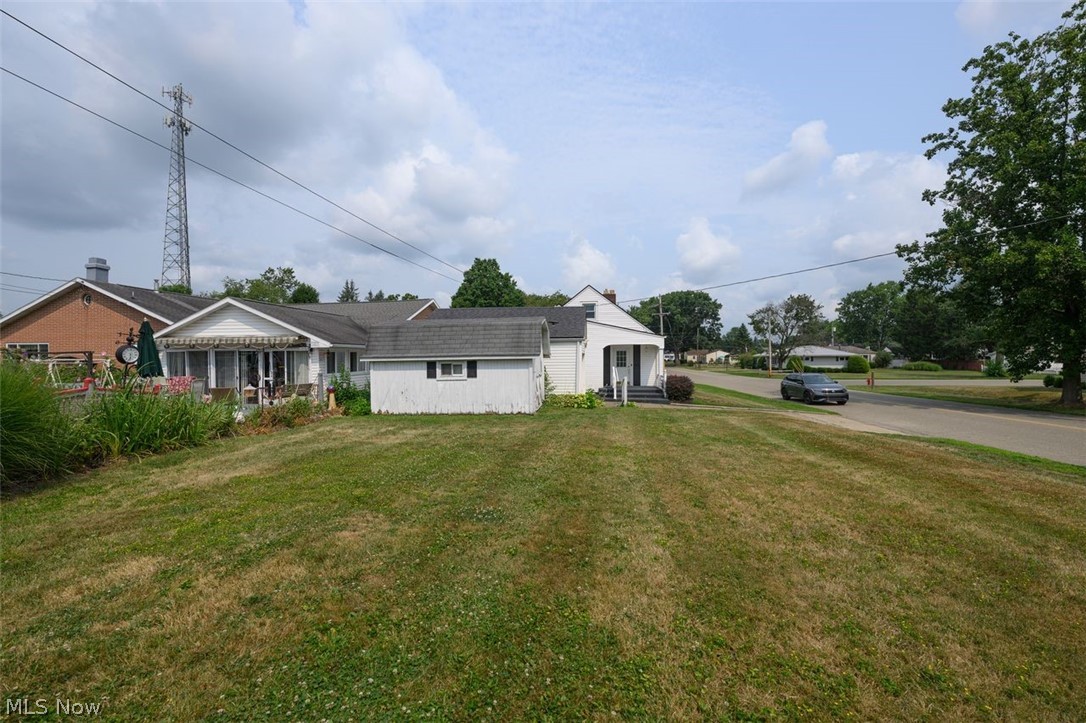 300 W 22nd Street Dover OH 44622