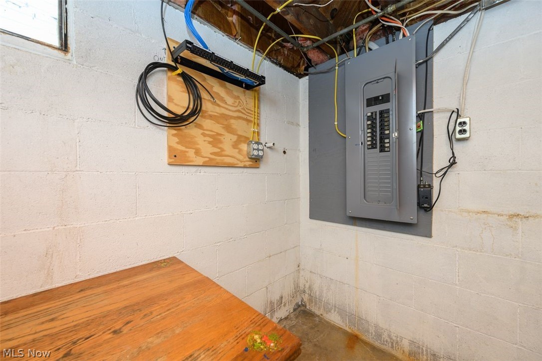 300 W 22nd Street Dover OH 44622