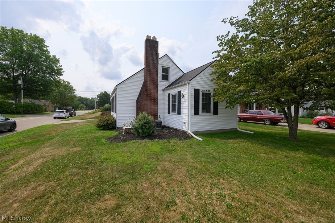 300 W 22nd Street Dover OH 44622