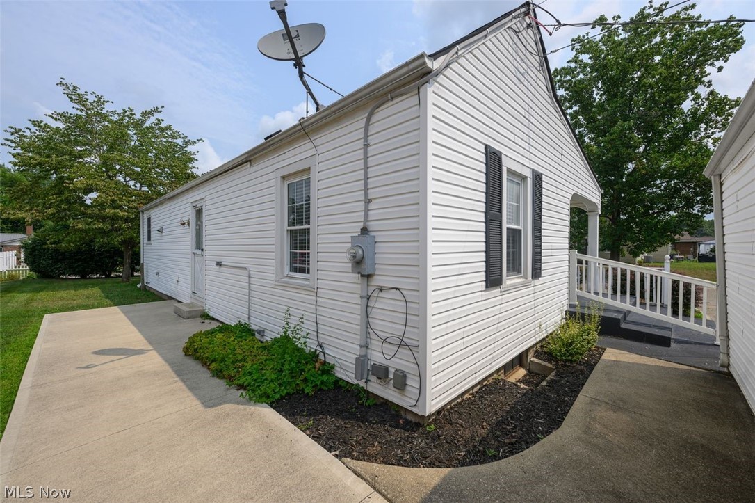 300 W 22nd Street Dover OH 44622