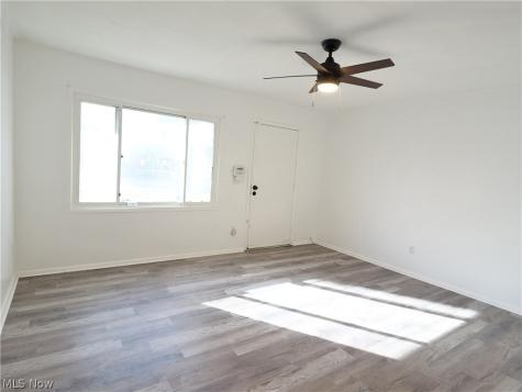 1926 W 21st Street Lorain OH 44052