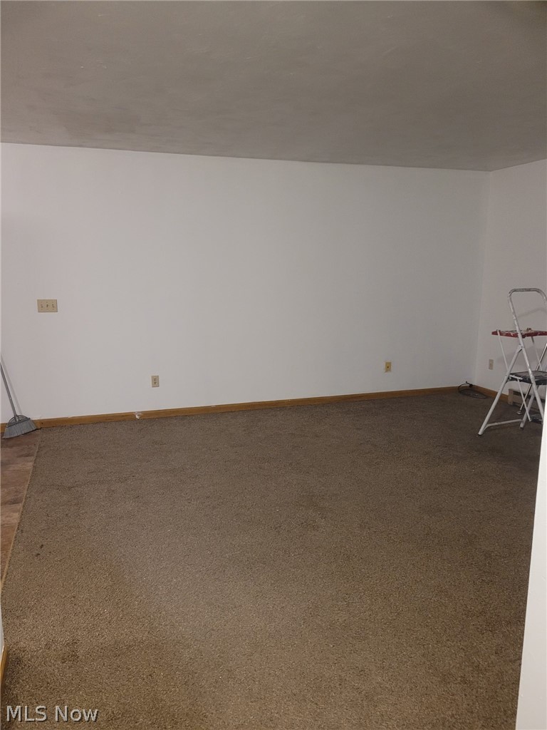 120 N Main Street Creston OH 44217