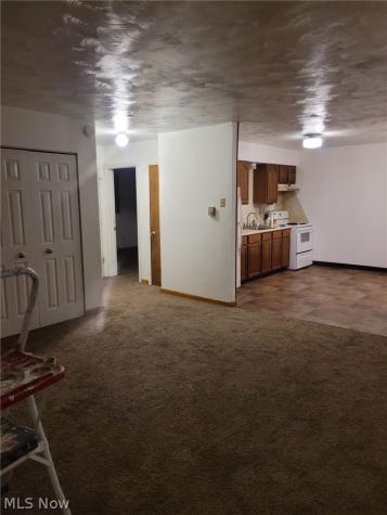 120 N Main Street Creston OH 44217