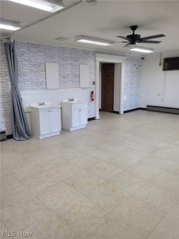 120 N Main Street Creston OH 44217