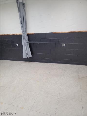 120 N Main Street Creston OH 44217