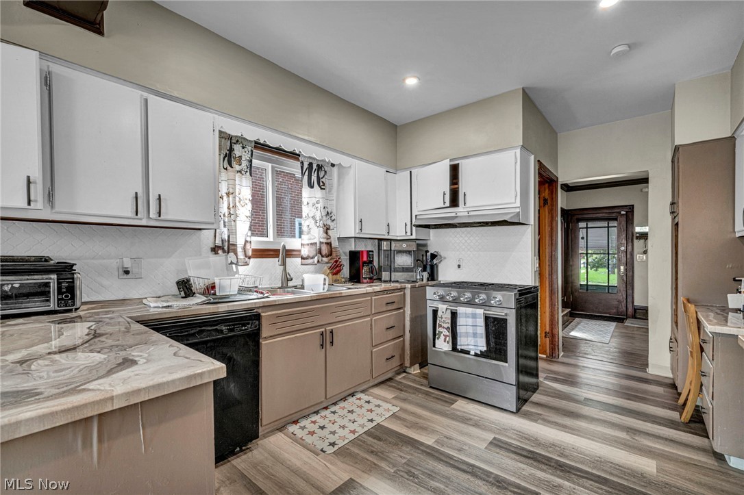 3255 W 115th Street Cleveland OH 44111
