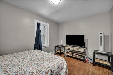 3255 W 115th Street Cleveland OH 44111