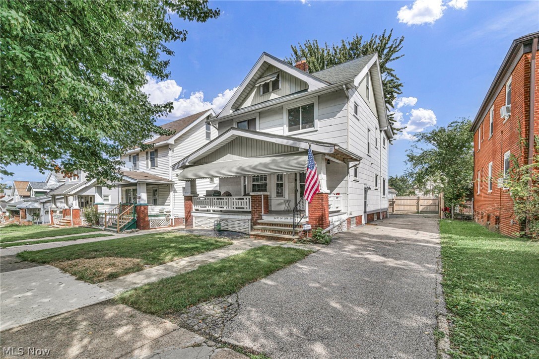 3255 W 115th Street Cleveland OH 44111