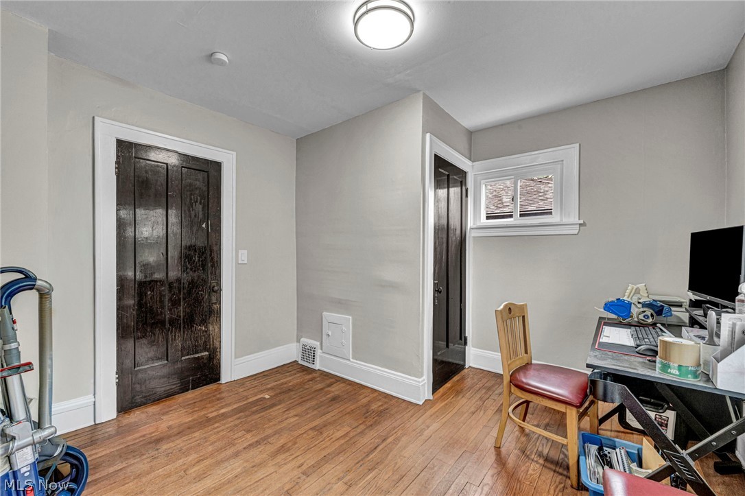 3255 W 115th Street Cleveland OH 44111