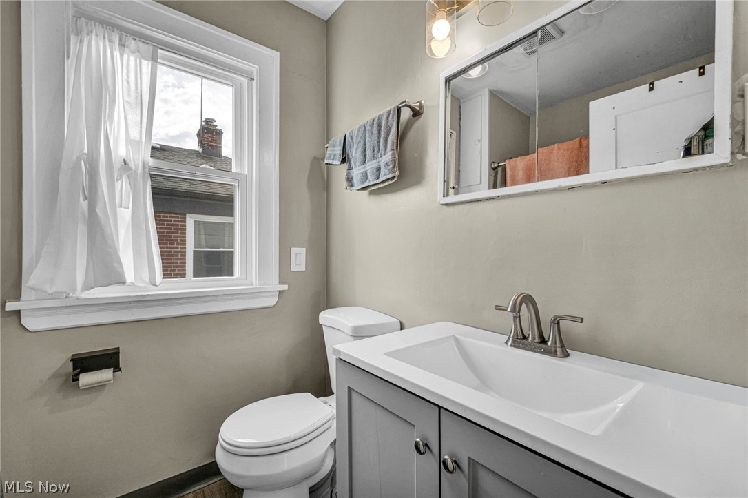 3255 W 115th Street Cleveland OH 44111