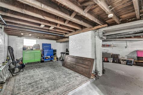 3255 W 115th Street Cleveland OH 44111