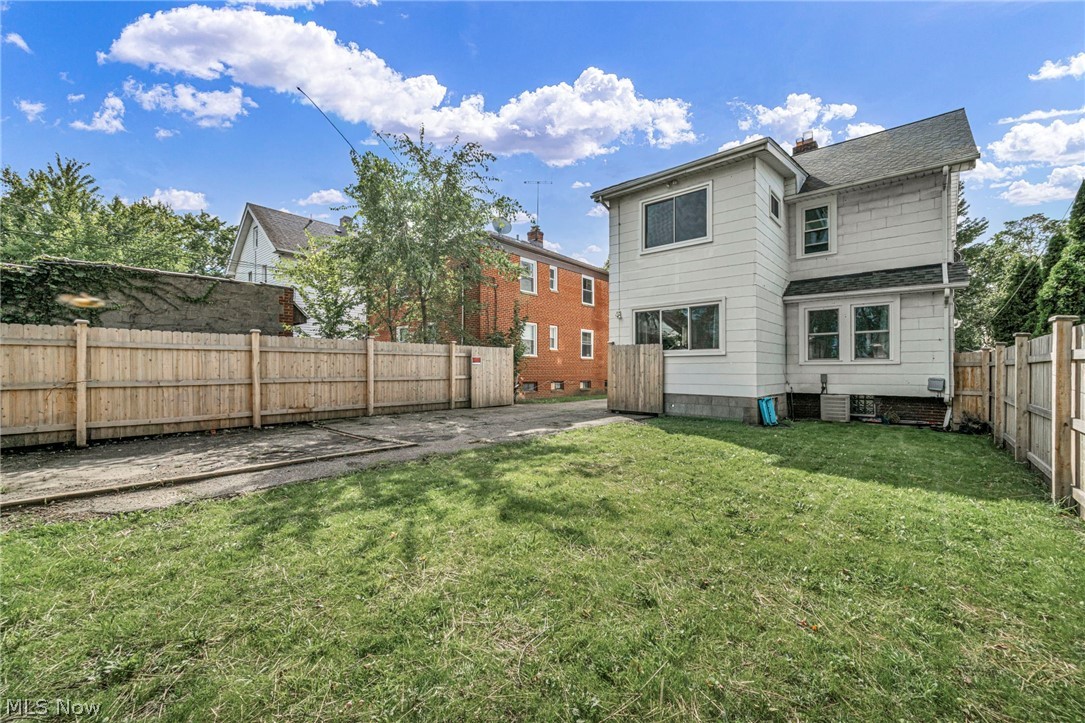 3255 W 115th Street Cleveland OH 44111