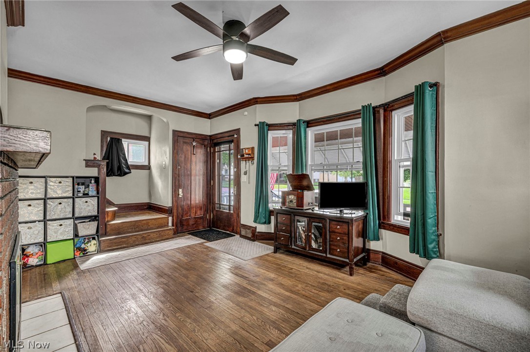 3255 W 115th Street Cleveland OH 44111