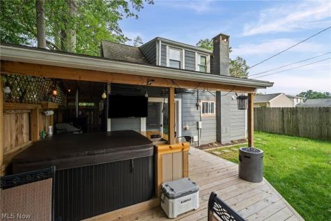 169 Lear Road Avon Lake OH 44012