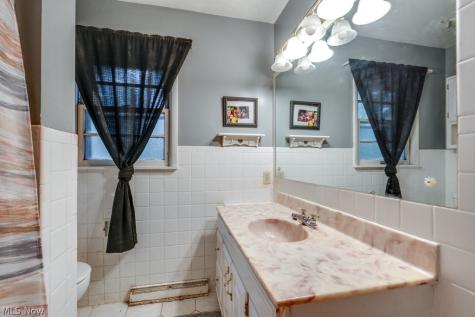 350 Stephens Road Akron OH 44312