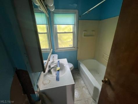 4419 E 156th Street Cleveland OH 44128