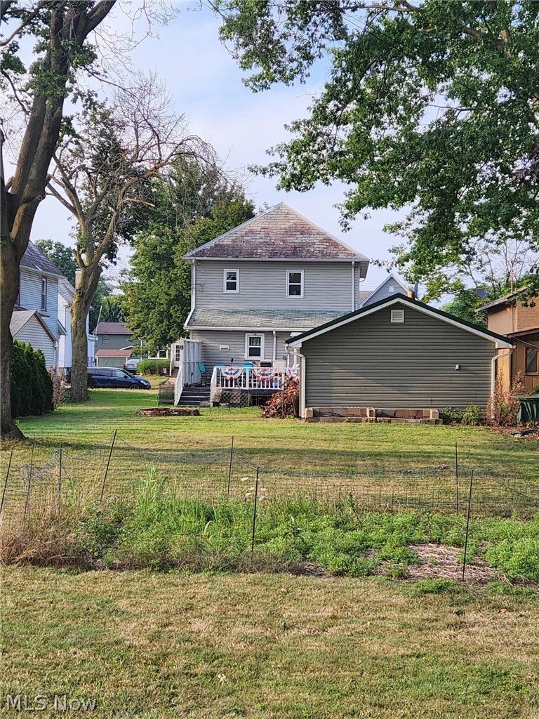 754 NW Ray Avenue New Philadelphia OH 44663
