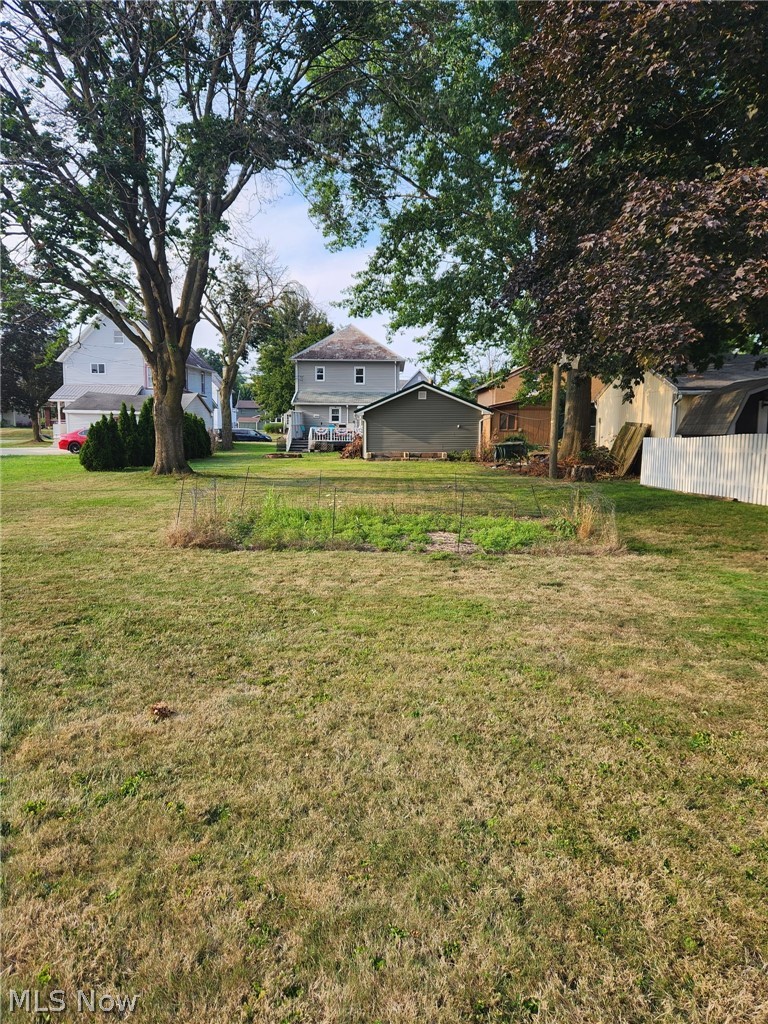 754 NW Ray Avenue New Philadelphia OH 44663