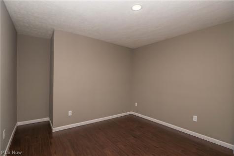 318 Elmport Avenue NE Canton OH 44704