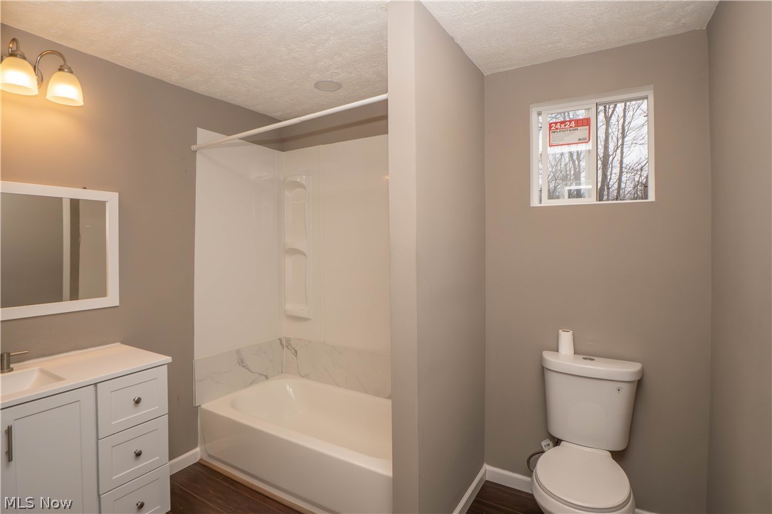 318 Elmport Avenue NE Canton OH 44704