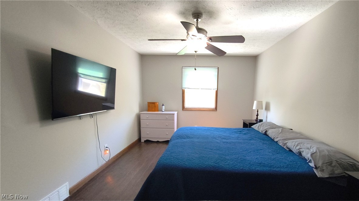 13299 Carnation Avenue NW Hartville OH 44632