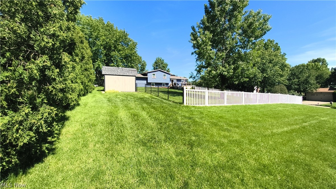 13299 Carnation Avenue NW Hartville OH 44632
