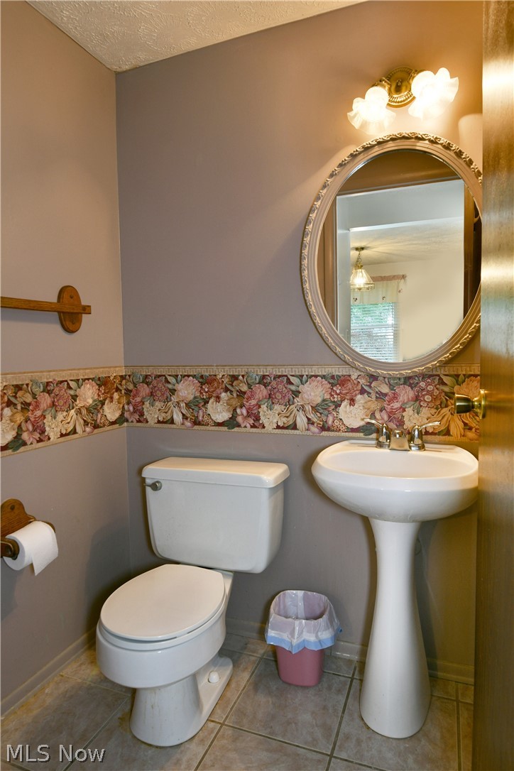7706 Raglan Drive NE Warren OH 44484