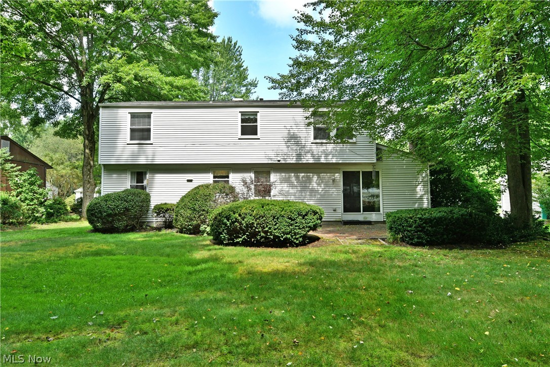 7706 Raglan Drive NE Warren OH 44484